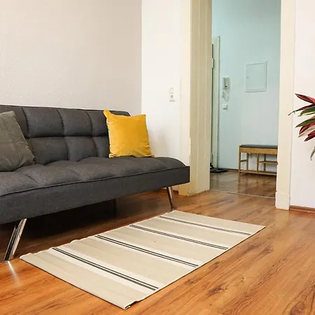 Homy I Altbaucharme Netflix Und Wlan