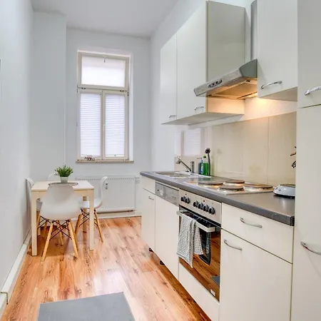 Homy I Altbaucharme Netflix Und Wlan