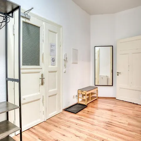 Homy I Altbaucharme Netflix Und Wlan Lipsko